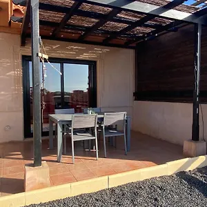 https://casita-mae-chill-and-enjoy-in-majanicho.in-canary-islands.com